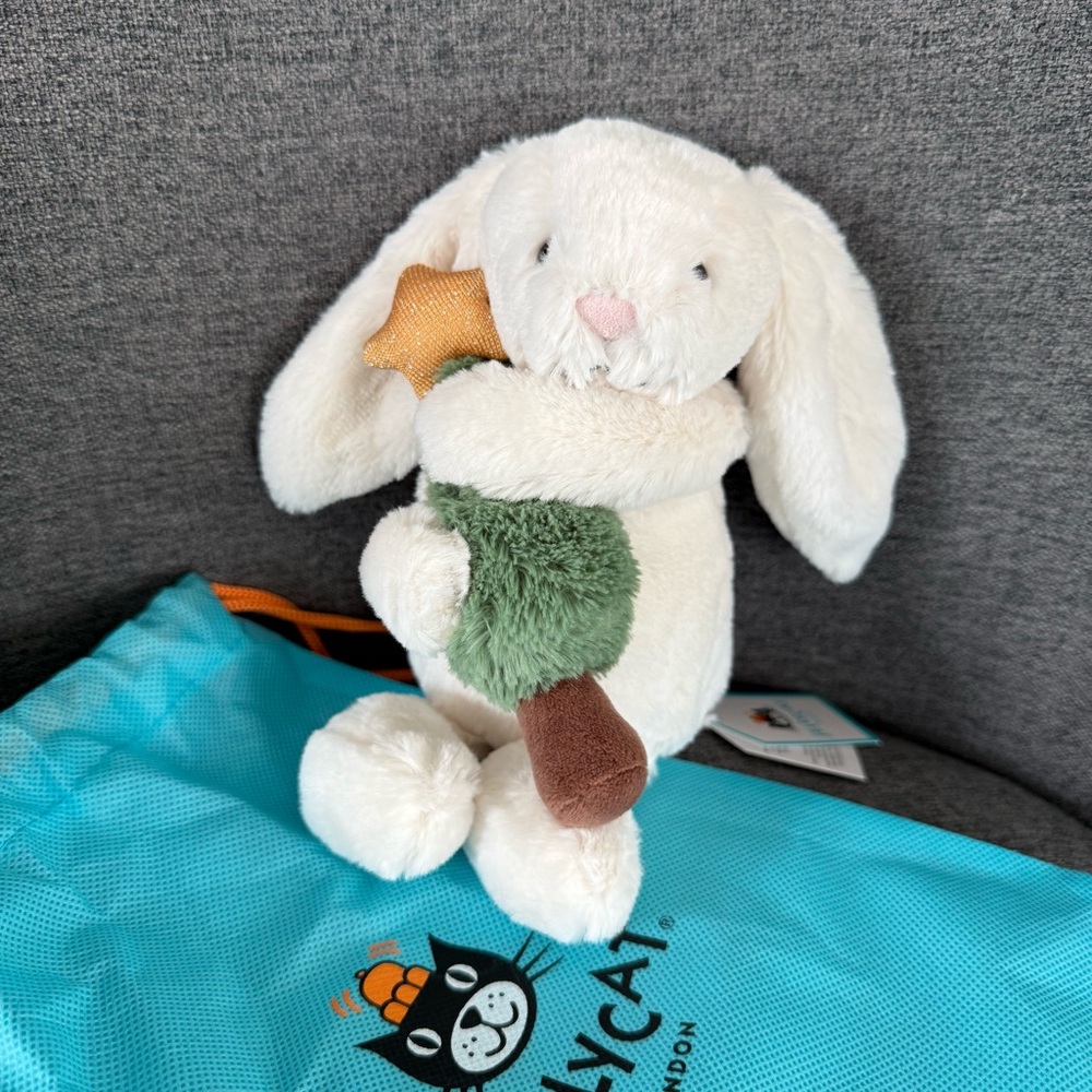 Jellycat Bashful Bunny with Christmas Tree NWT